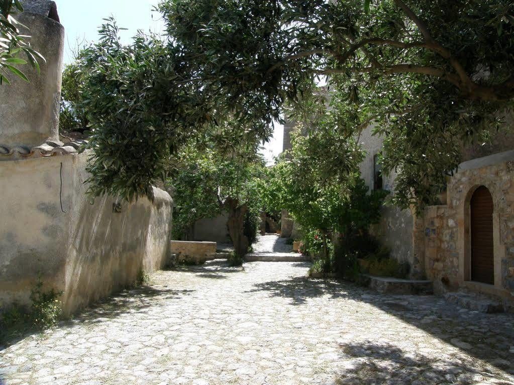 Dorovinis Monemvasia Castlehouses Esterno foto